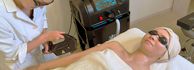 年齢層に合わせて、美肌脱毛や介護脱毛、スカルプ(養毛・リフトアップなど)メニューの幅を広げたい。